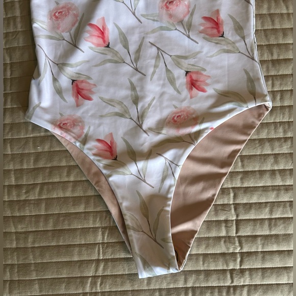 NWOT Palm Inclusive Floral Ruffle One-Piece Swimsuit - Picture 3 of 10